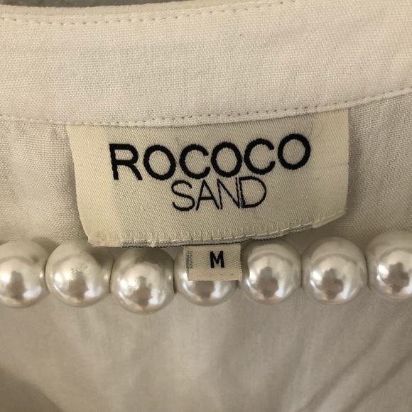 Rococo Sand Embellished Cream Tunic Size Medium - Picture 3 of 5